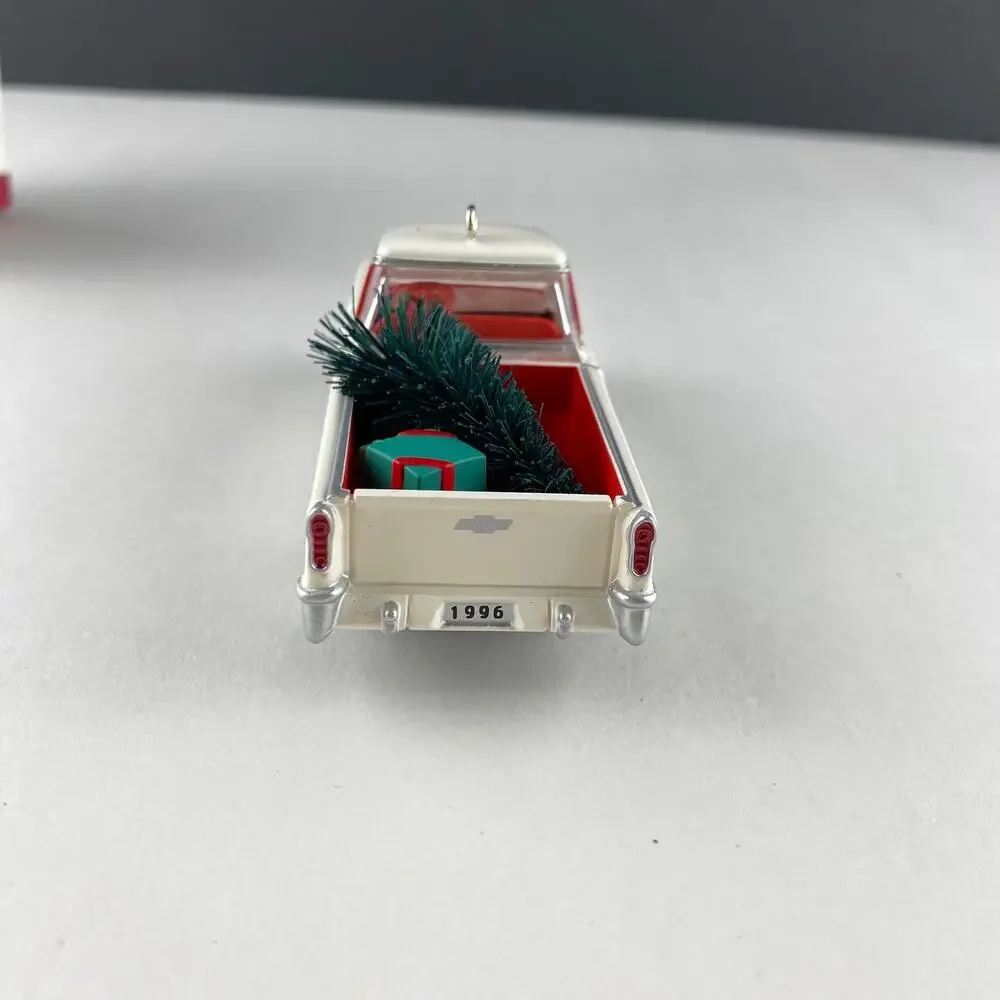 Vintage 1996 Hallmark 1955 Chevrolet Cameo All-American Trucks #2 Ornament